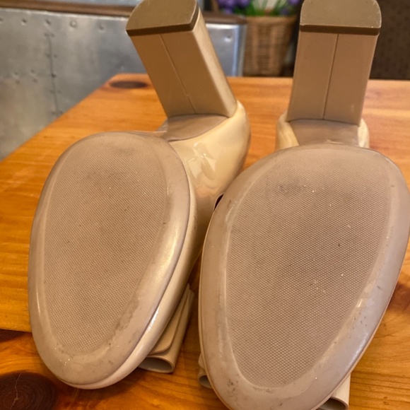 Salvatore Ferragamo High Heels - Picture 2 of 6